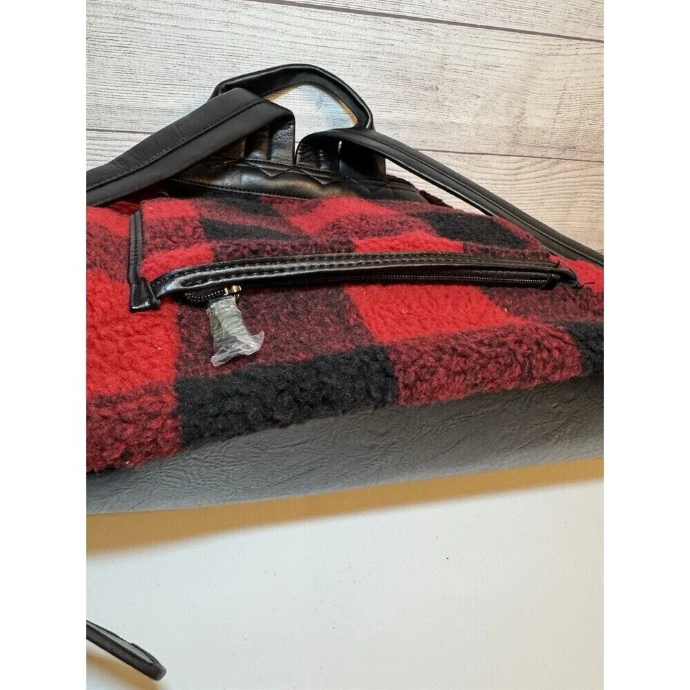 Jen & Co. HATTIE Sherpa Guitar Backpack In Red Black